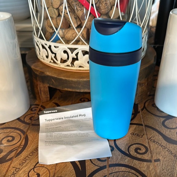 Tupperware Blue Insulated Mug - Picture 1 of 3